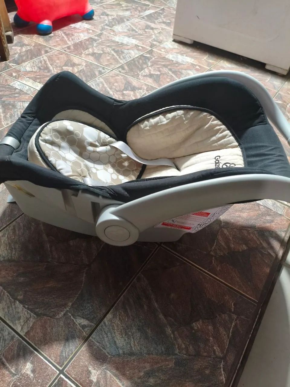 Carrinho bebe com bebe conforto  - Foto 3
