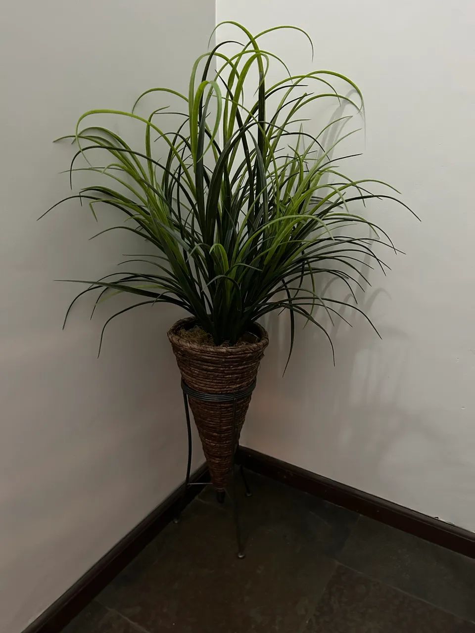 Vaso com planta artificial 