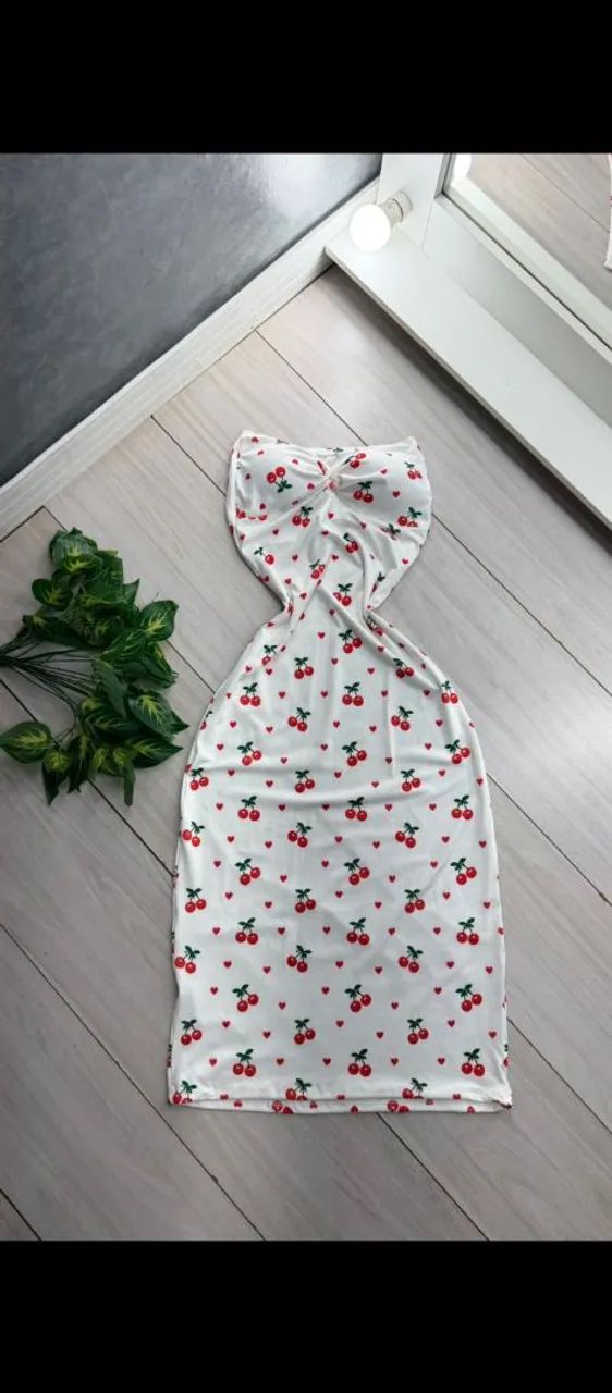 Vestido cereja 