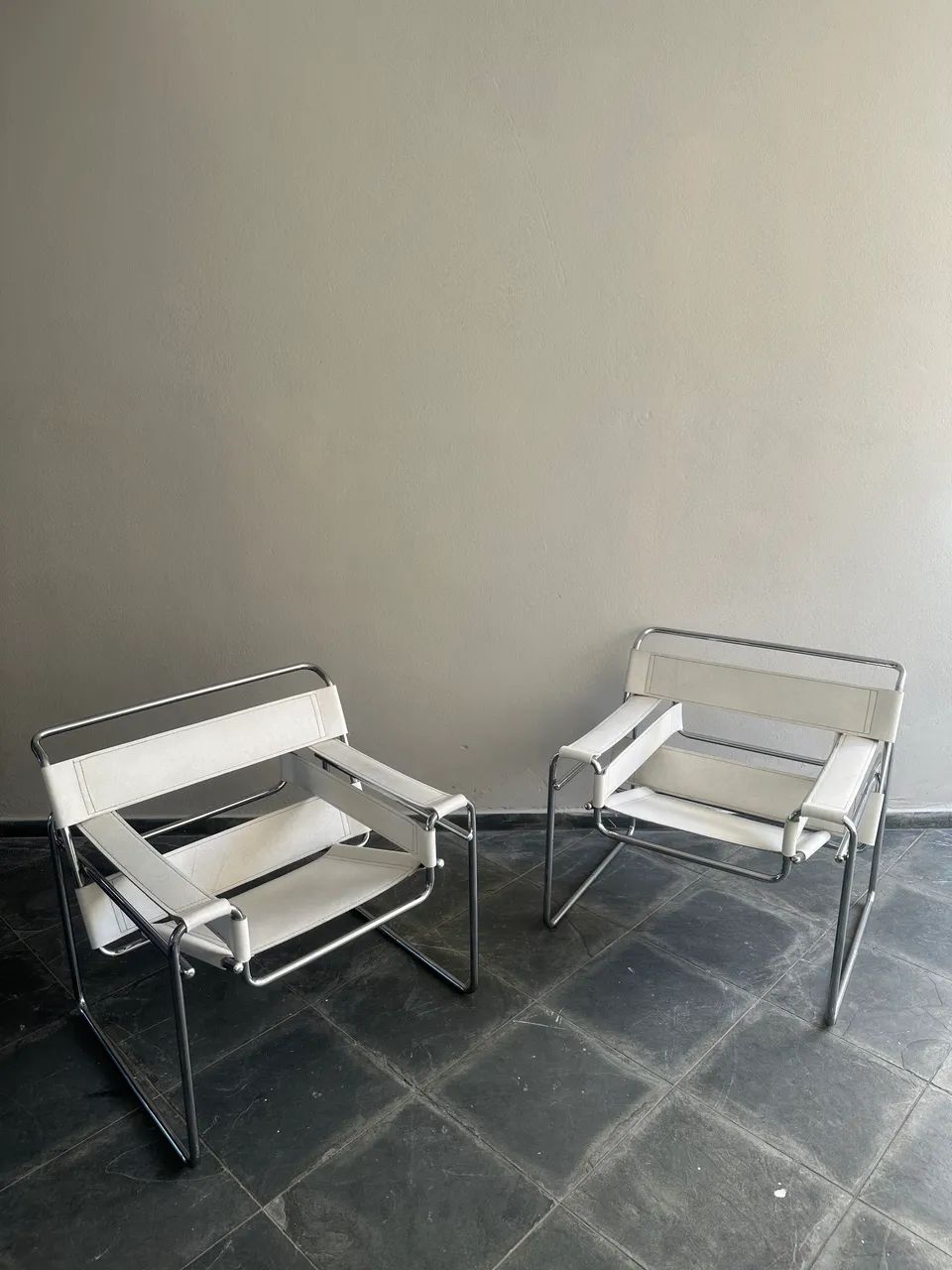 Par de Poltronas Wassily Marcel Breuer