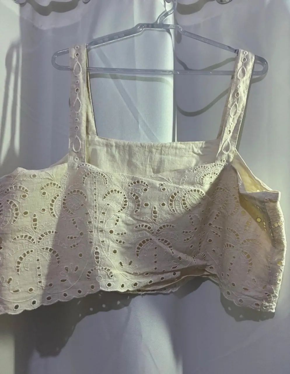 cropped de linho e laise - Foto 2