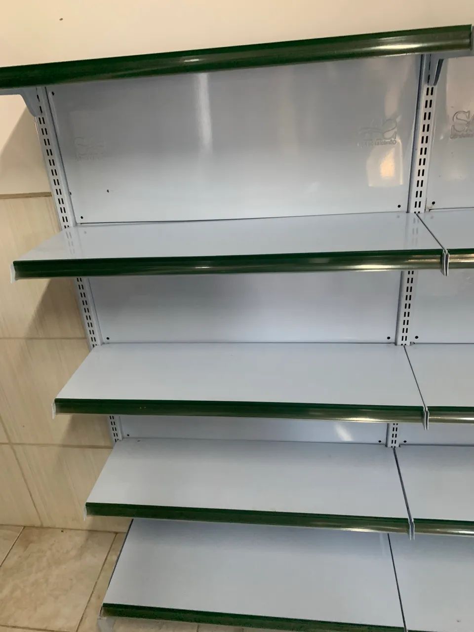 Gôndola de Mercado de canto (Prateleira) - Foto 3