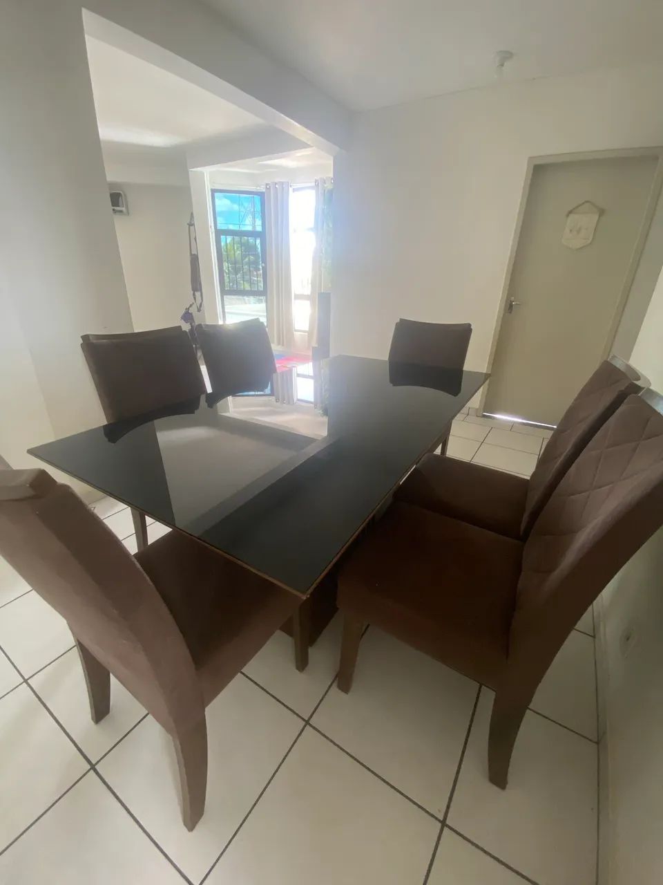 Mesa 6 Cadeiras MDF Tampão de Vidro - Foto 2