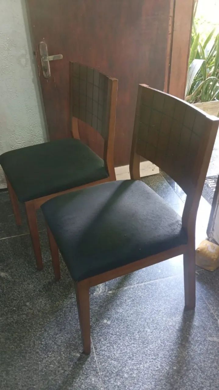 Mesa de vidro seminova de 2 cadeiras completa  - Foto 4