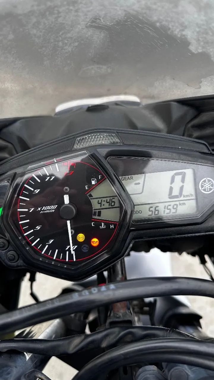 YAMAHA R3  - Foto 5