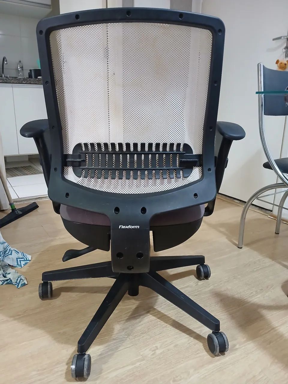 Cadeira Flexform em excelente estado - Foto 4