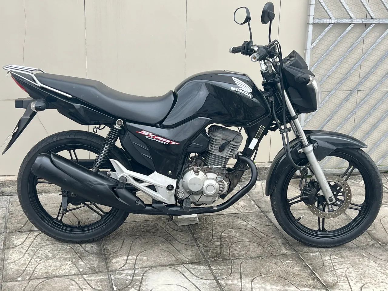Moto 160