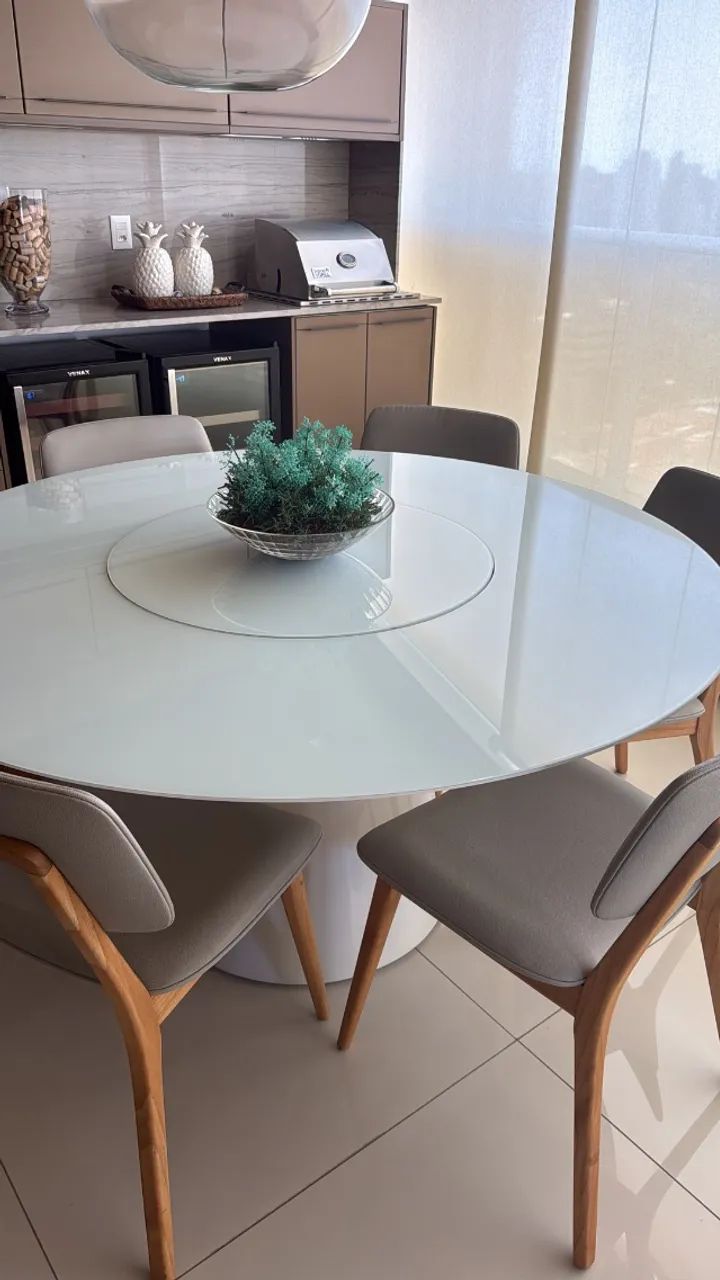 Mesa de jantar redonda, com centro giratório - Foto 5