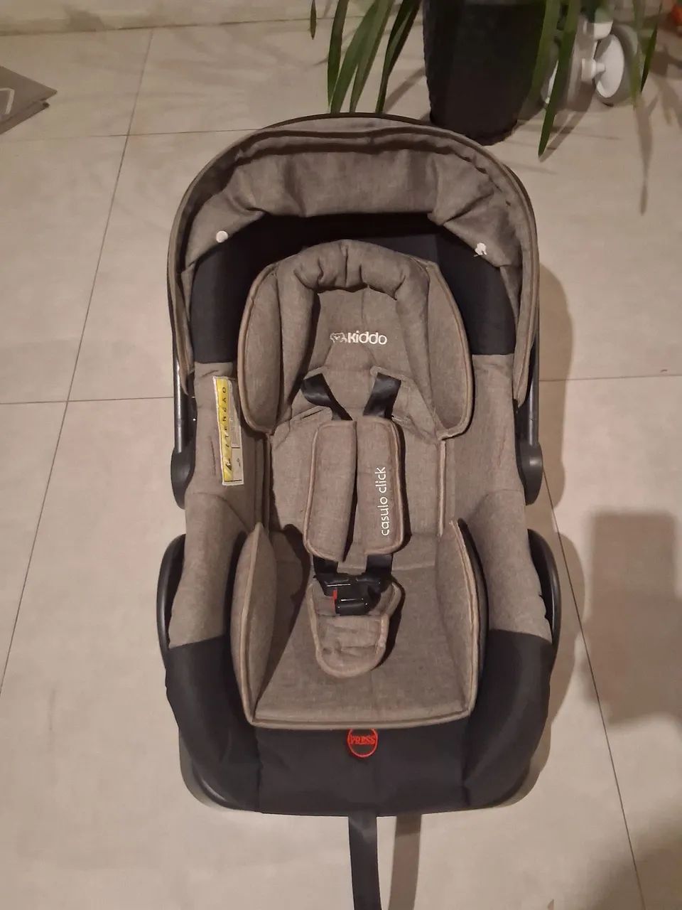 Bebê conforto Kiddo Casulo click Marron  - Foto 4