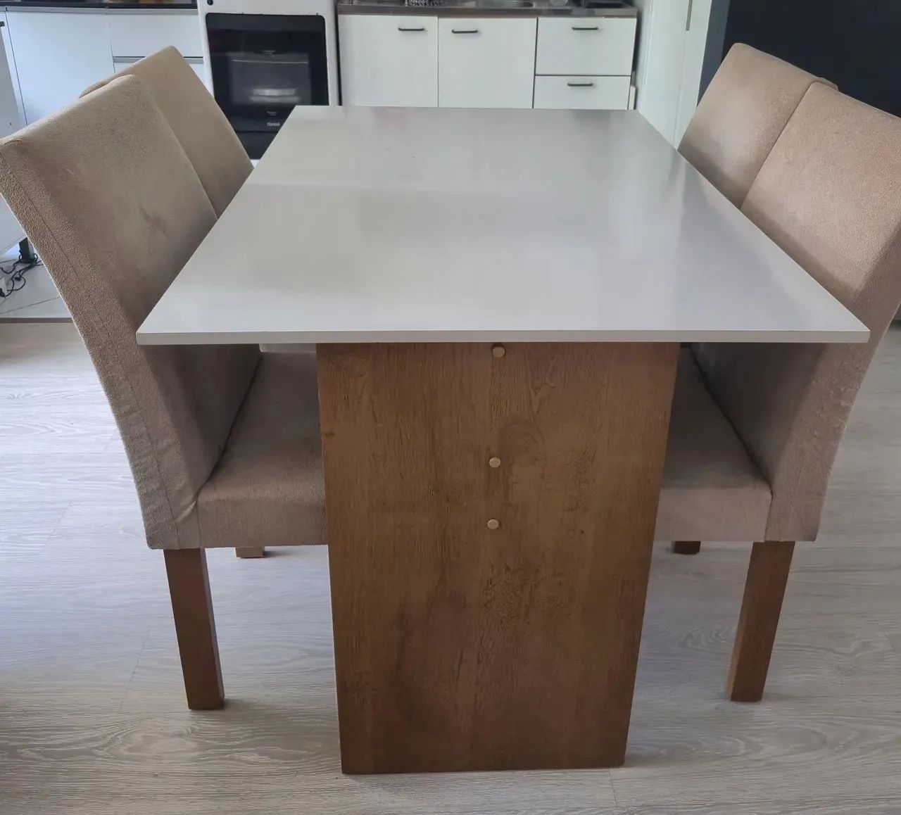 Jogo de mesa com 4 cadeiras  - Foto 2
