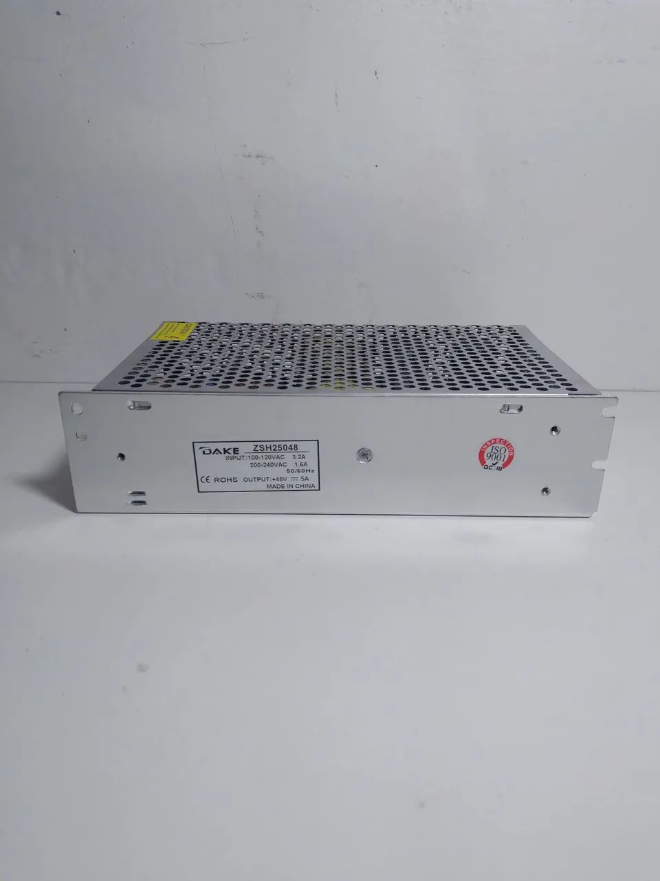 Fonte chaveada Dake 48V 5A nova - Foto 2