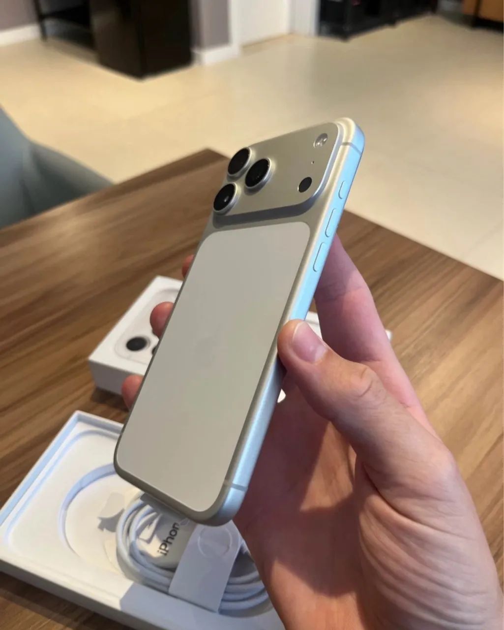 Vendo ou troco, iPhone 17 Pro Max 256GB - Foto 3