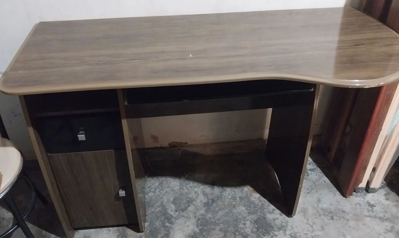 ESCRIVANINHA  CONSERVADA - Foto 2