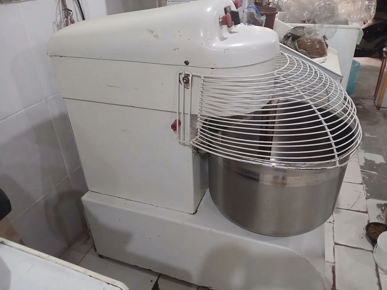 Vendo masseira gpaniz de 60k  - Foto 2
