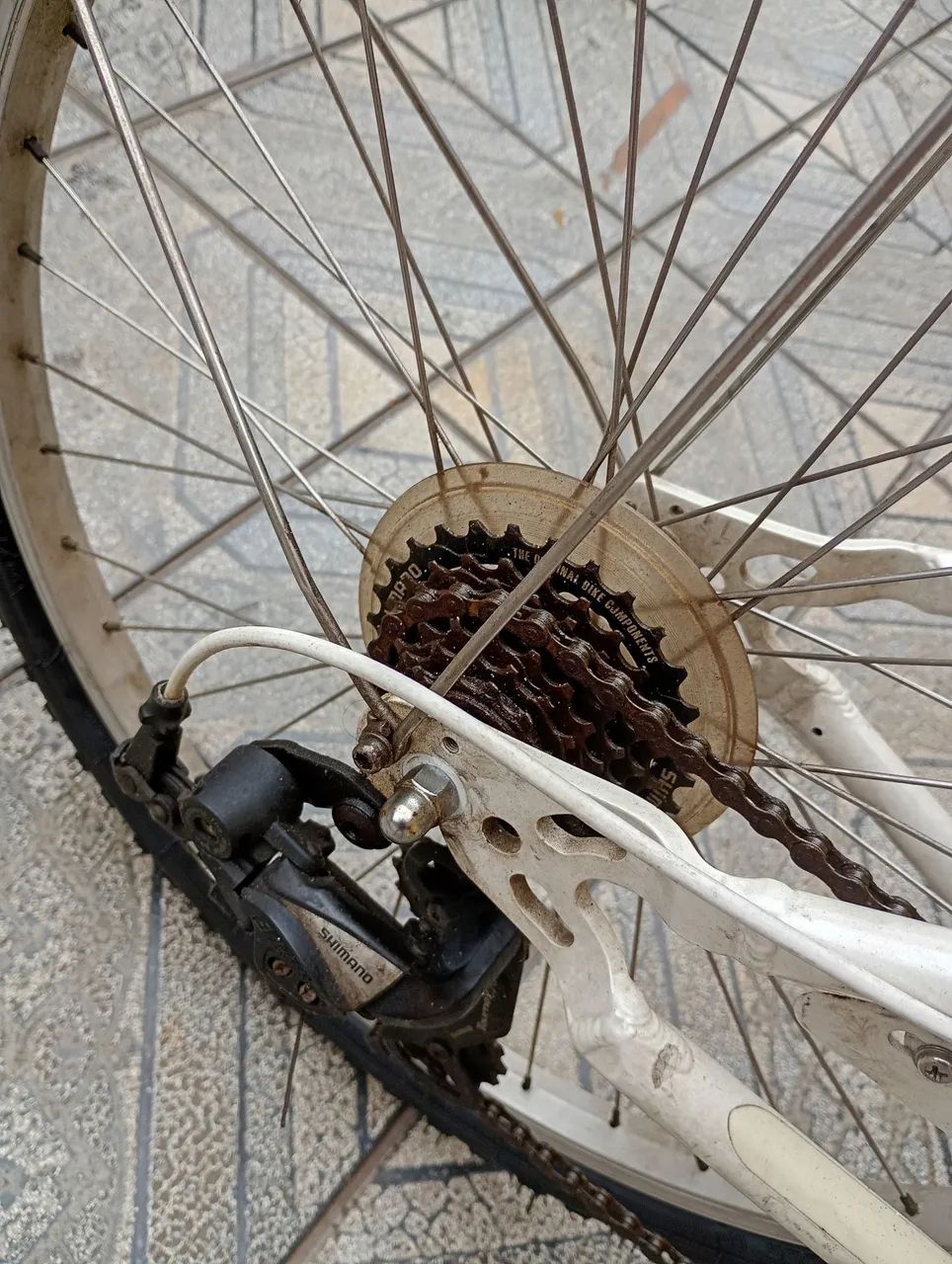 Bicicleta giant aro 24 - Foto 4