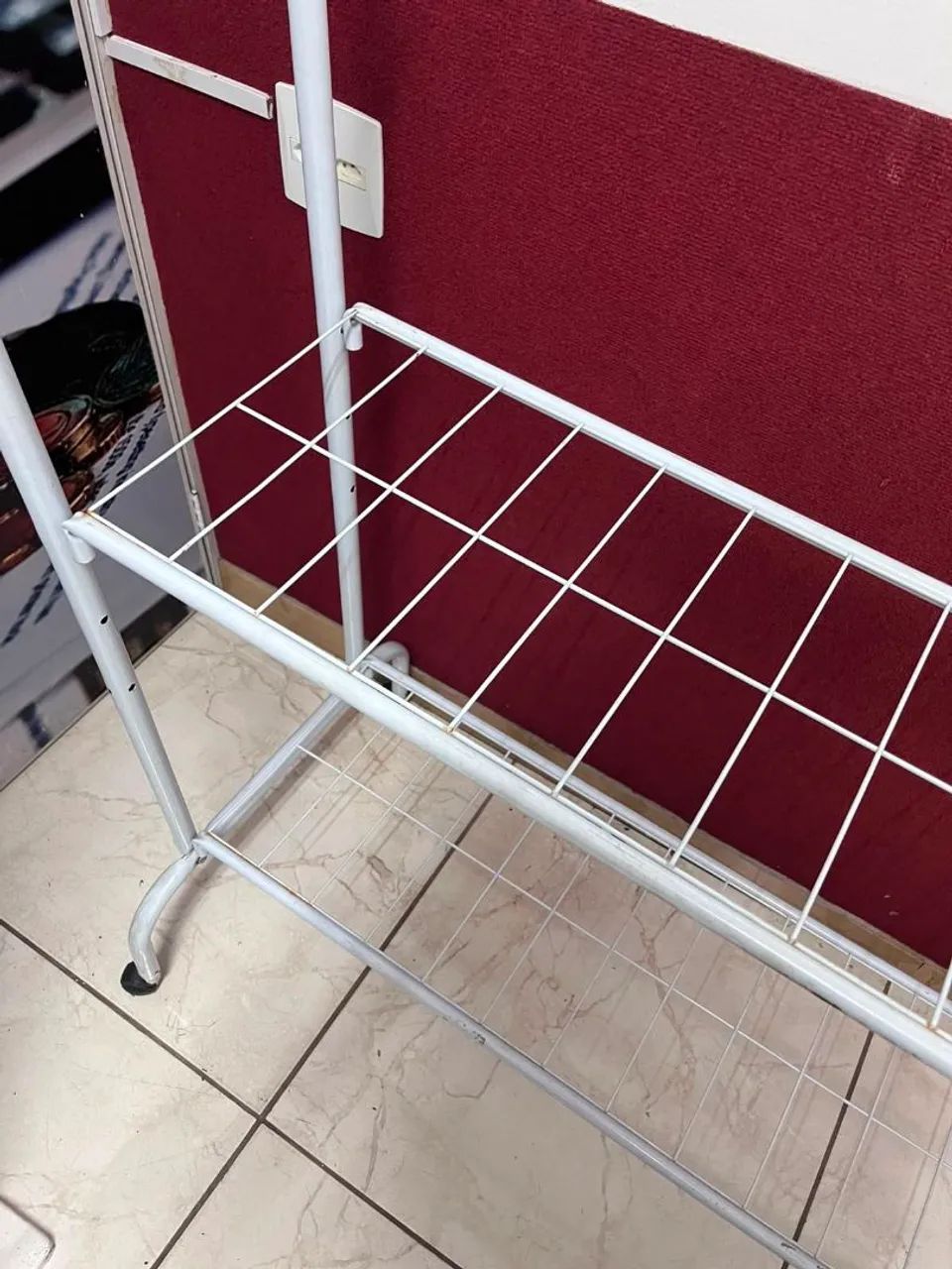 Arara branca com várias partes para expor as peças  - Foto 2