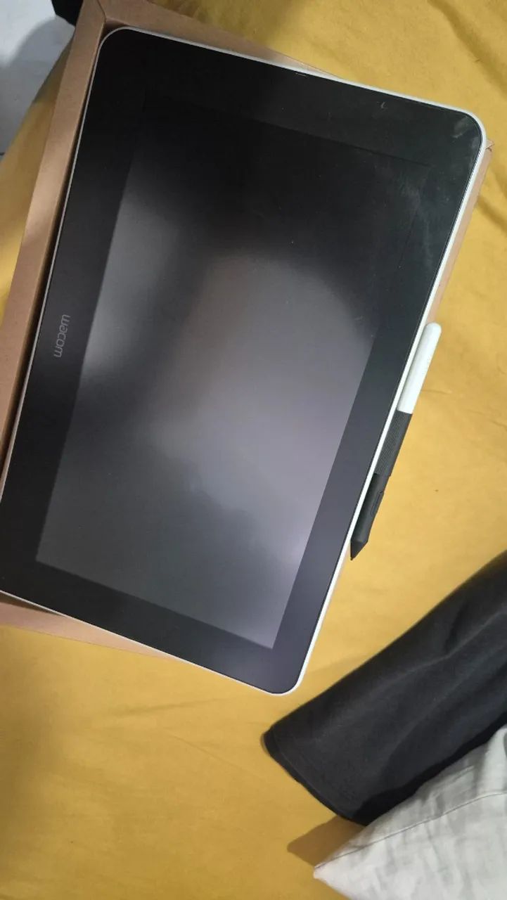 Mesa Digitalizadora Wacom One 13 (DTC-133) Completa + Cabo 3-em-1 Original  - Foto 3