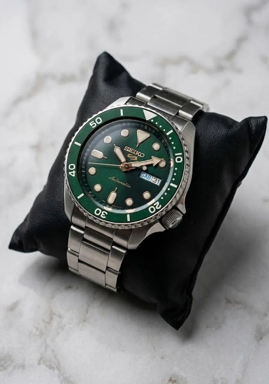 Relógio Seiko 5 automático Hulk verde otimo estado 