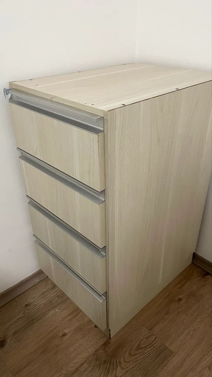 Gaveteiro de 4 gavetas