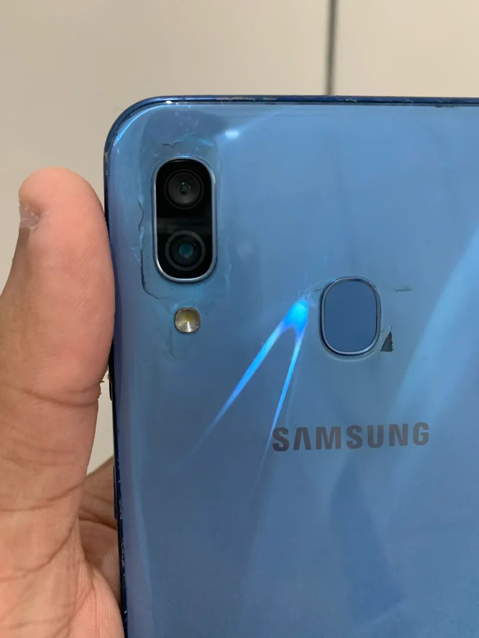 Vendo Galaxy a30 64 GB  - Foto 2
