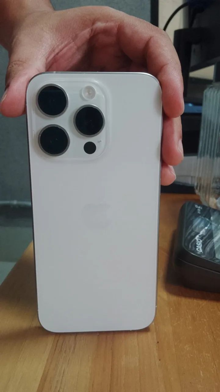 iPhone 15 pro 128gb BRANCO