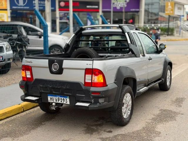 Fiat Strada Adventure 1.8/ 1.8 Locker Flex CE 2012 - Foto 3