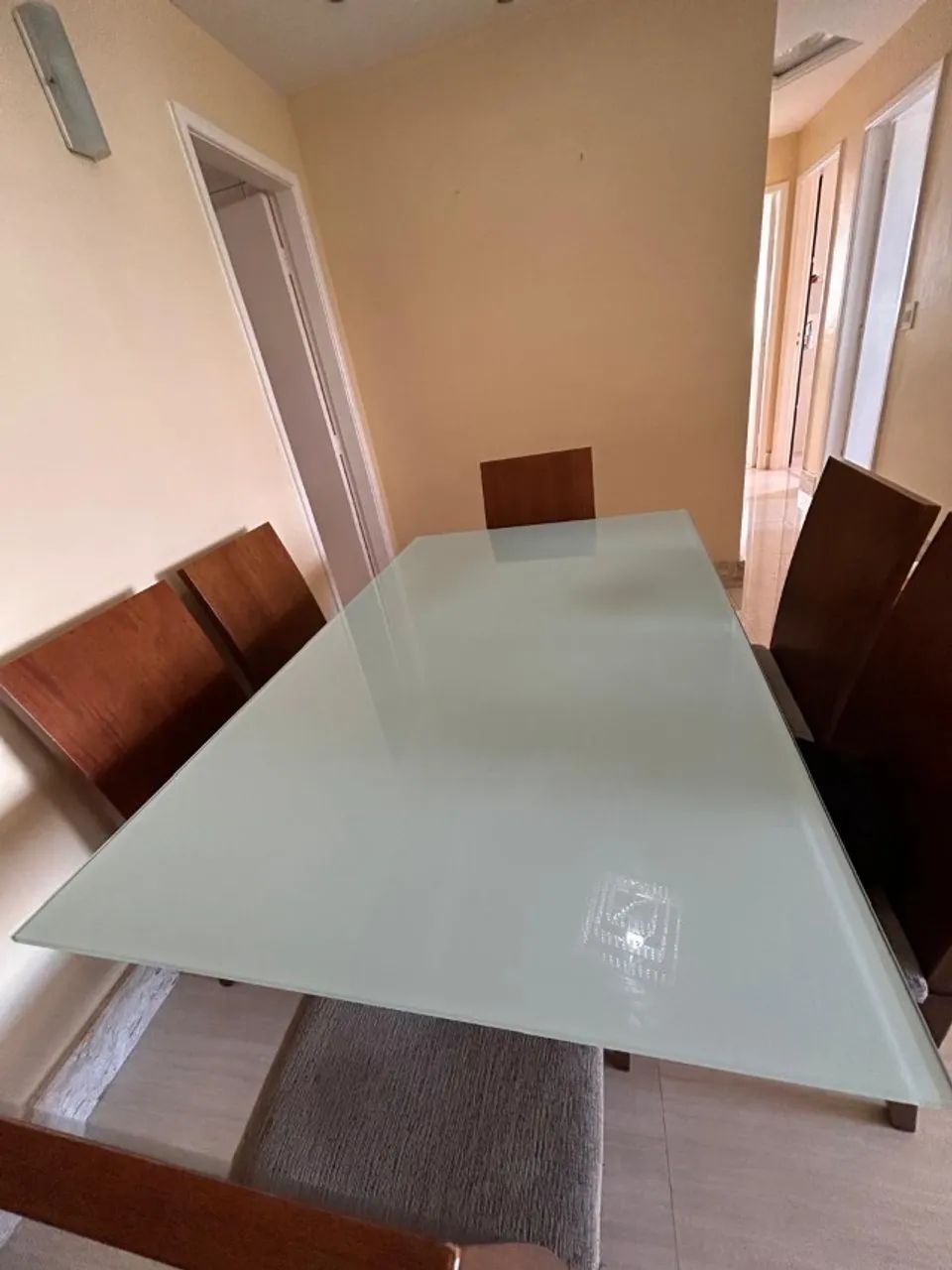 Mesa de jantar, tampo de vidro com 6 cadeiras - Foto 3