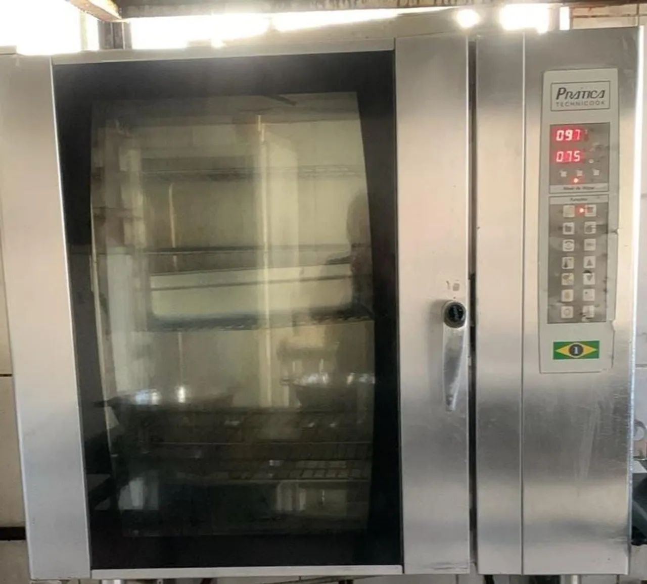 Forno combinado elétrico 