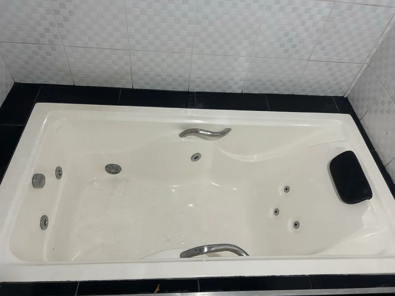 Mondialle Hydrotherapy Bathtub
