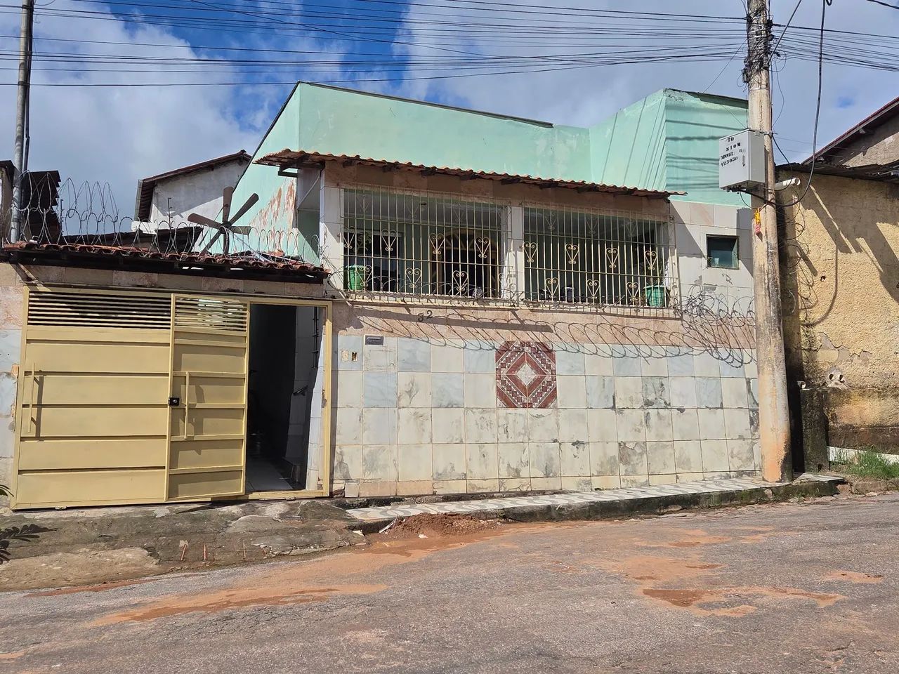 Alugo casa