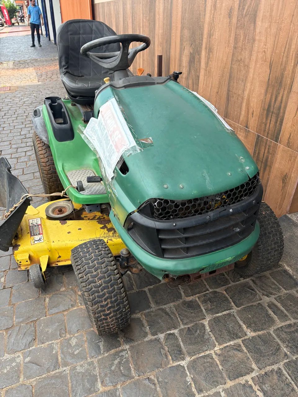 trator cortador de grama da John Deere  - Foto 2