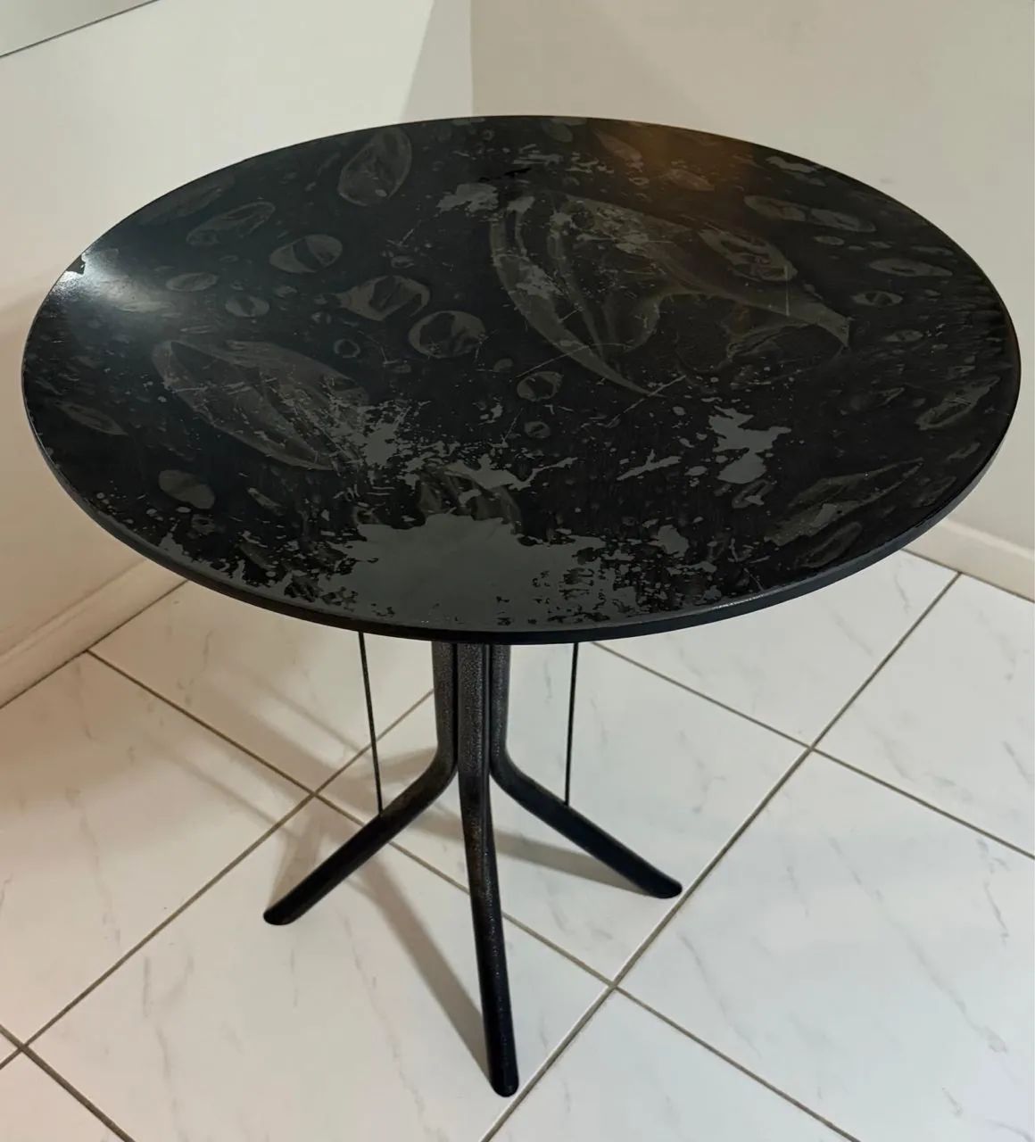 Conjunto Mesa de Jantar e 4 Cadeiras - Foto 3