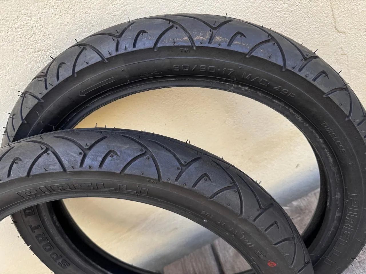 Pneus de moto - Foto 4