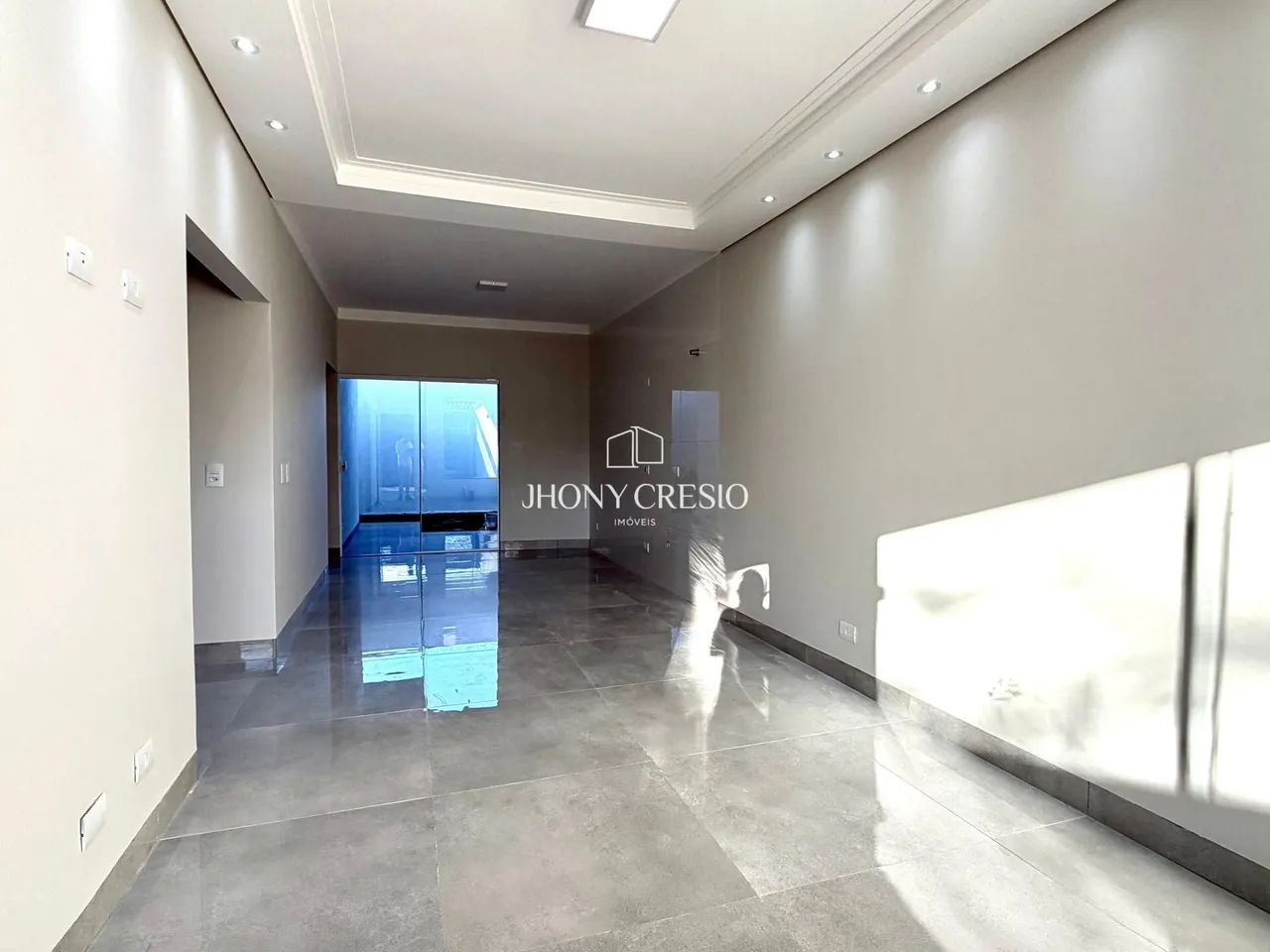 Casa com 3 quartos sendo um suíte. Residencial Tuiuti - Foto 2