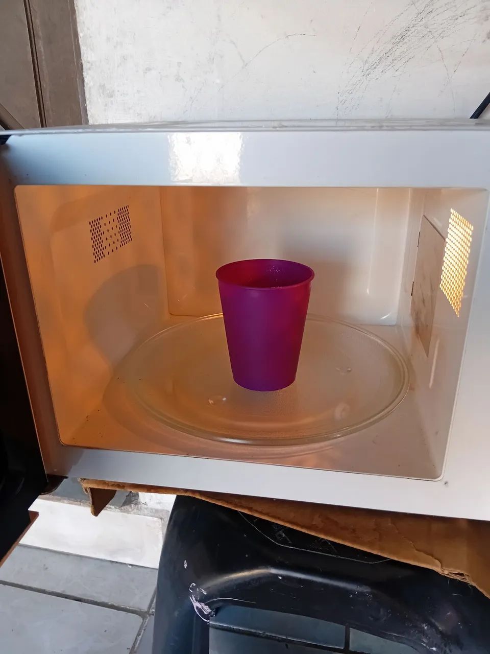 MICROONDAS ELECTROLUX 20L  - Foto 4