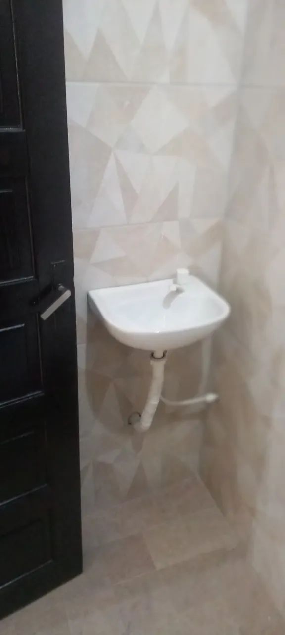 Alugo casa em itapuã 1 quartos