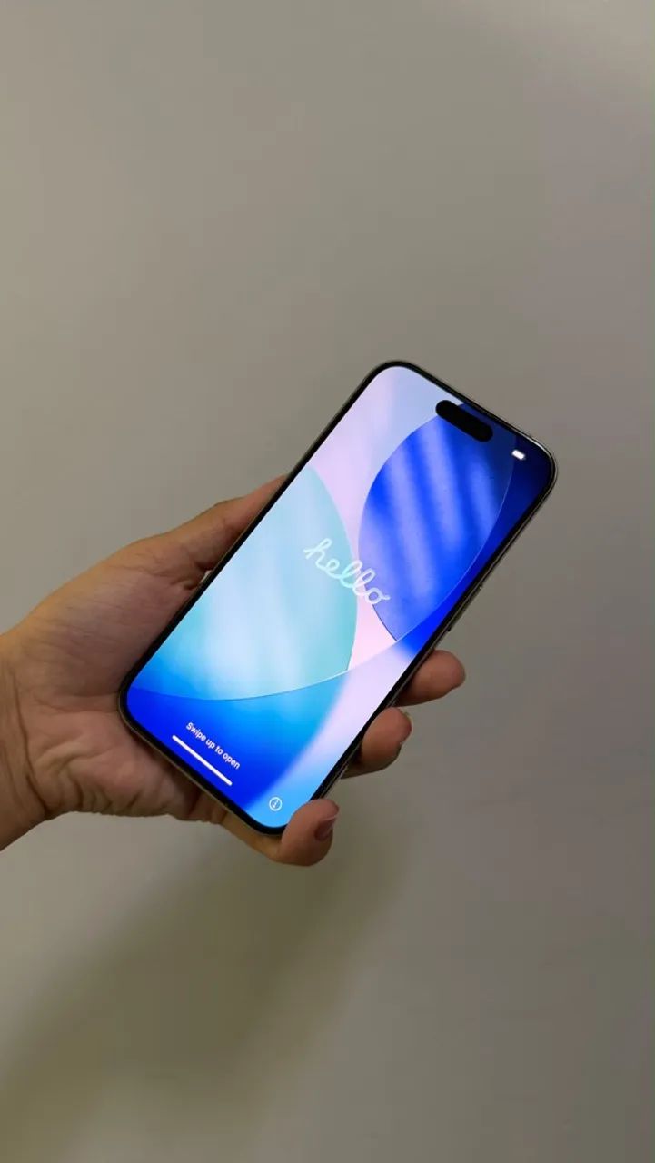 Vende iPhone 15 pro
