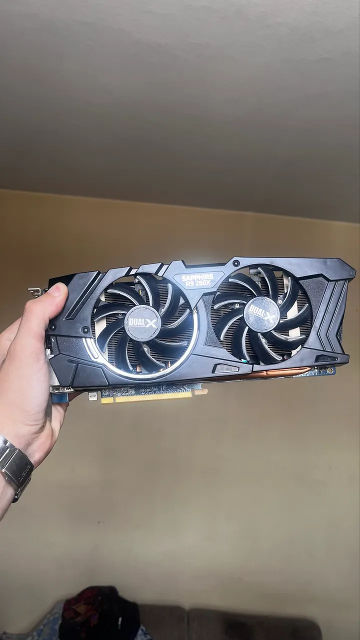 AMD RX 470 (Placa as vezes da vídeo e as vezes não) - Placas de