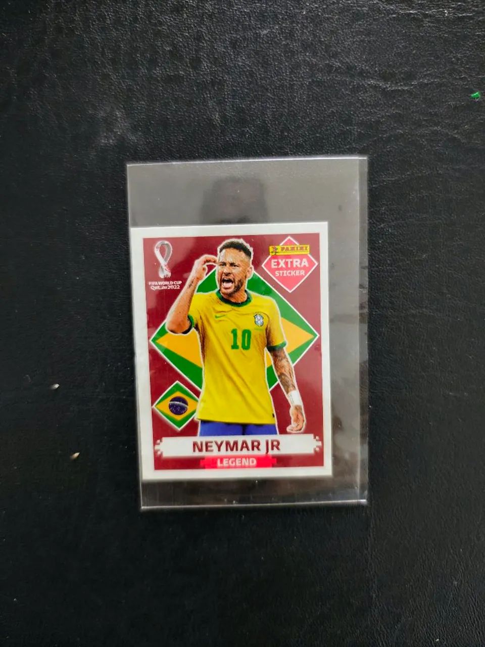 Figurinha do Neymar 2022 legend bordô