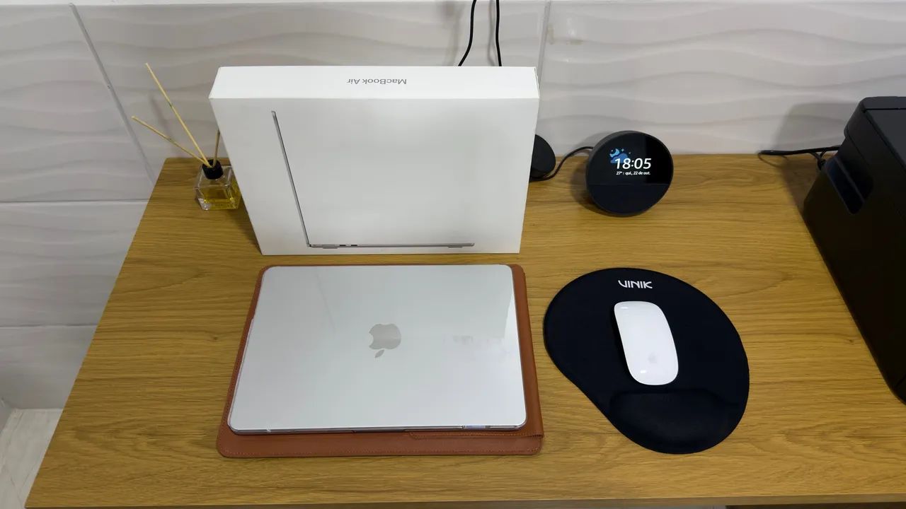 MacBook Air M4 + Magic Mouse