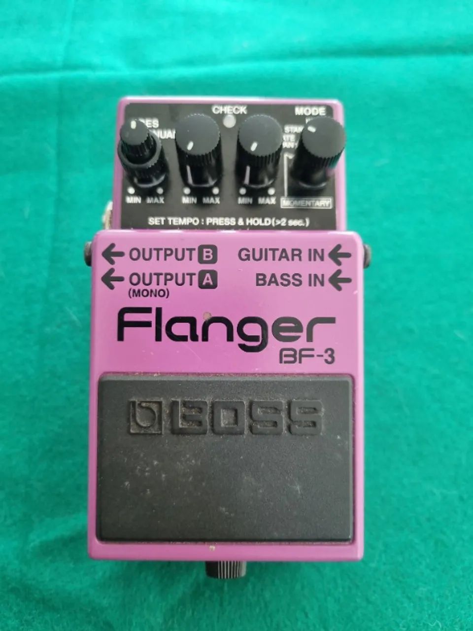 Boss Flanger BF-3. Ótimo, poucas marcas. Com caixa e catálogo. - Foto 4