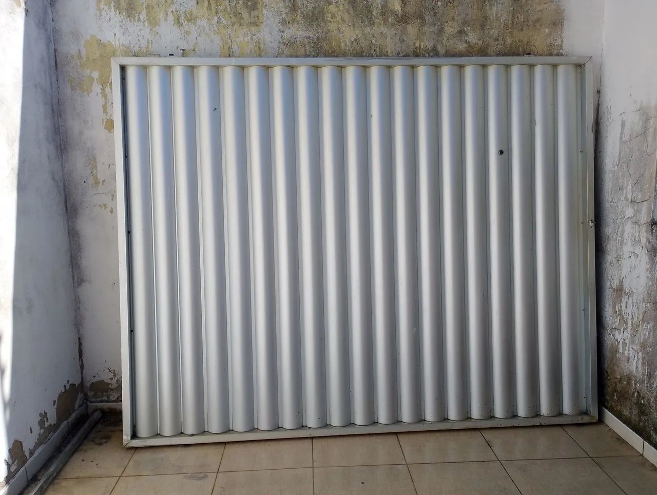 Vendo portão de alumínio  - Foto 2