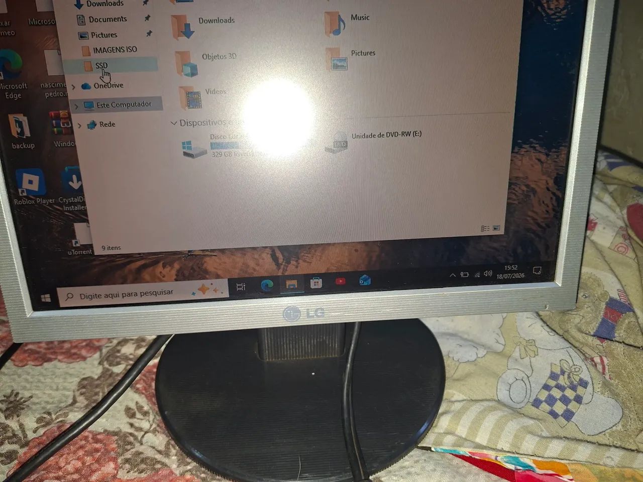 MONITOR lg FLATON 15 polegadas zerinho. Acompanha fonte e cabo vga - Foto 4