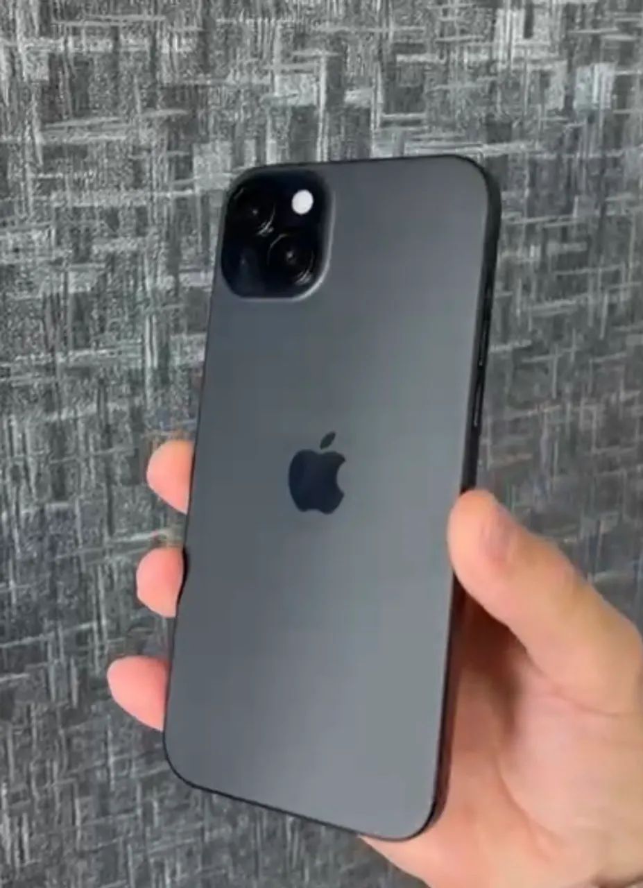 Iphone 15 plus 256gb - semi novo - Celulares e Smartphones