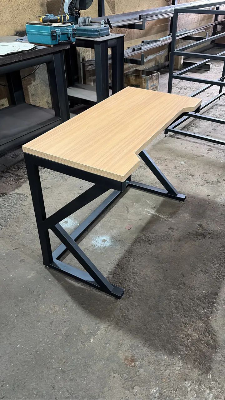 Mesa Gamer Estilo Industrial