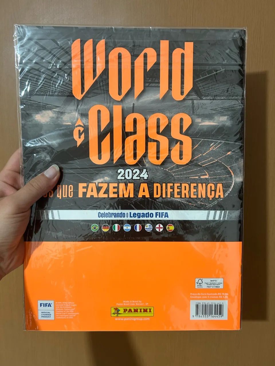 Álbum World Class completo pra colar  - Foto 2