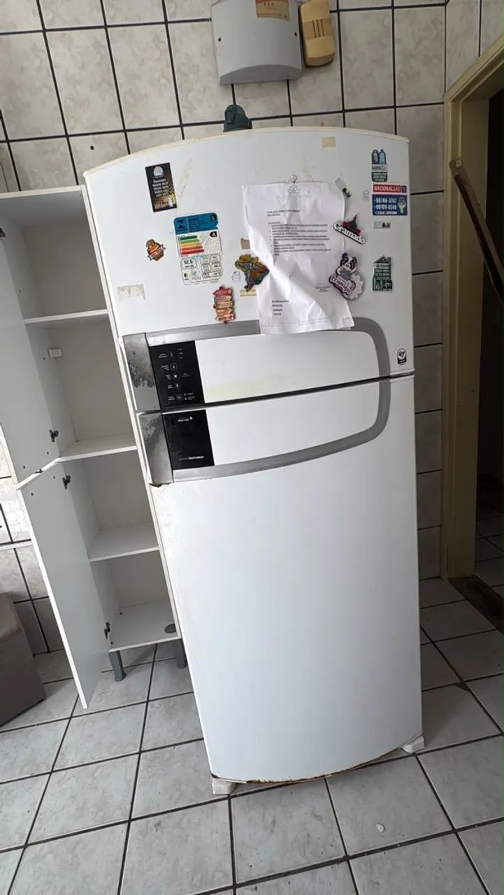 Geladeira e máquina de lavar