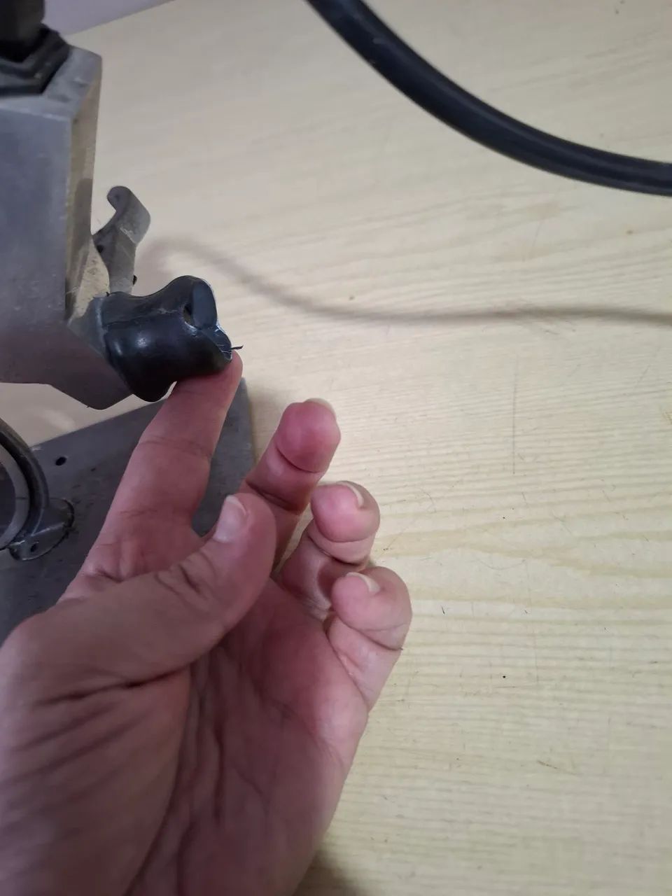 Maquina Pluscort 38  para cortar tecido - Foto 4