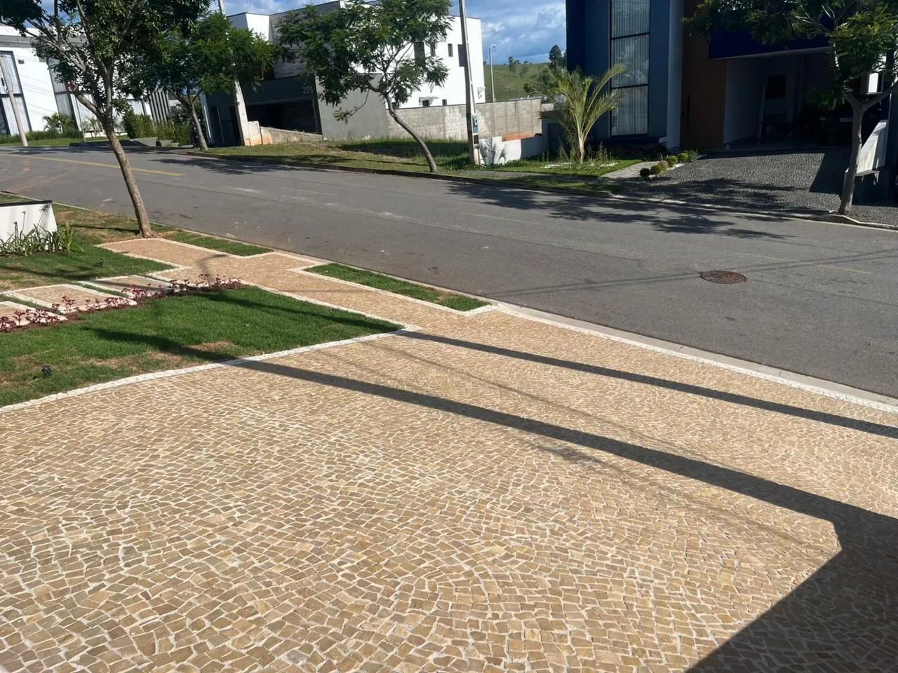 Calçada de pedra portuguesa  - Foto 2