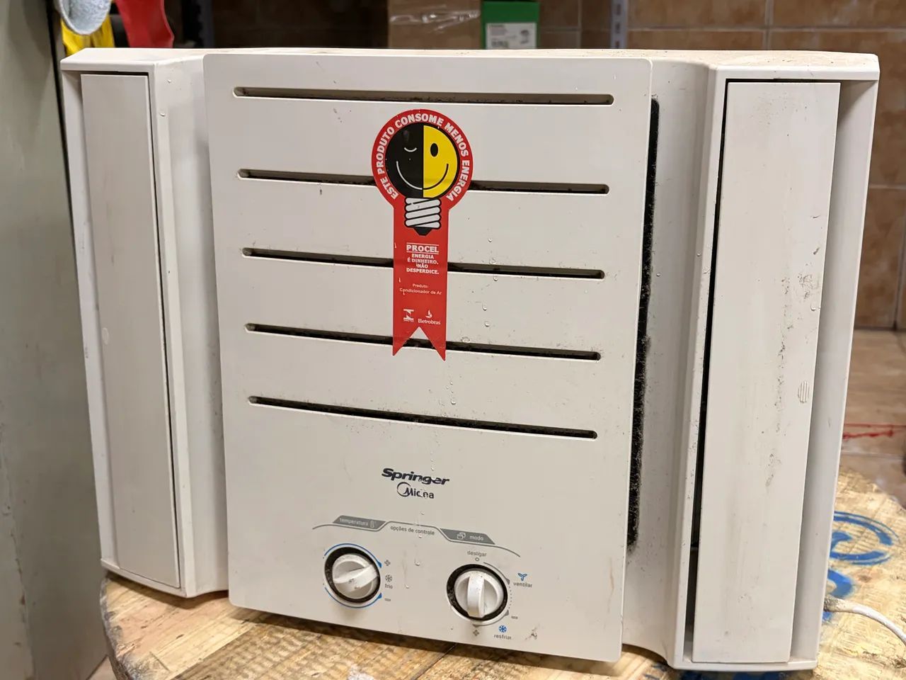Ar condicionado janela 7500 btus  - Foto 2